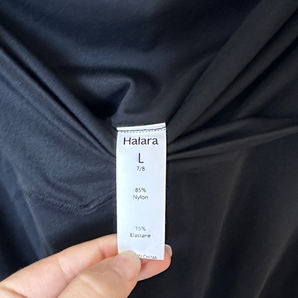 HALARA Women's Sleek Black Crossover Leggings sz large | new without tags - Picture 2 of 7